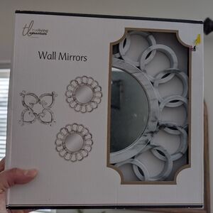 Elegant Silver Wall Mirror Set